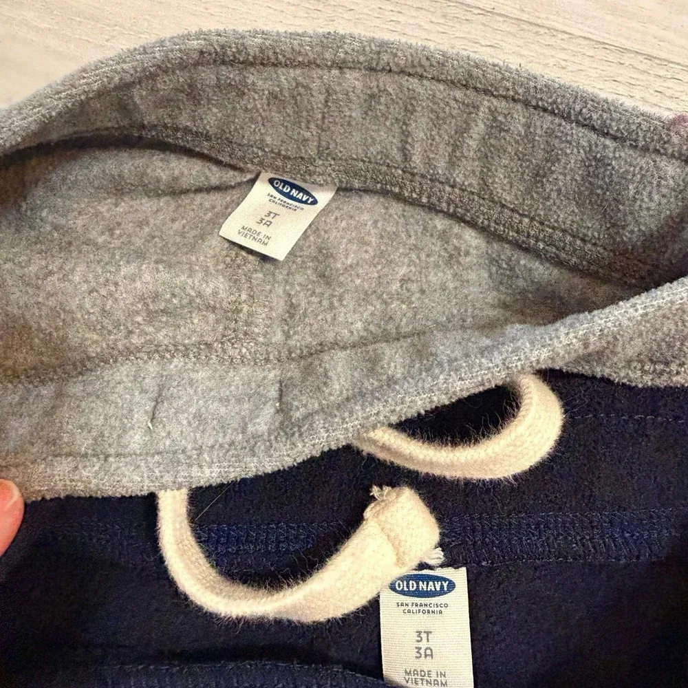 Old navy toddler fleece pants navy‎ blue and grey 3T